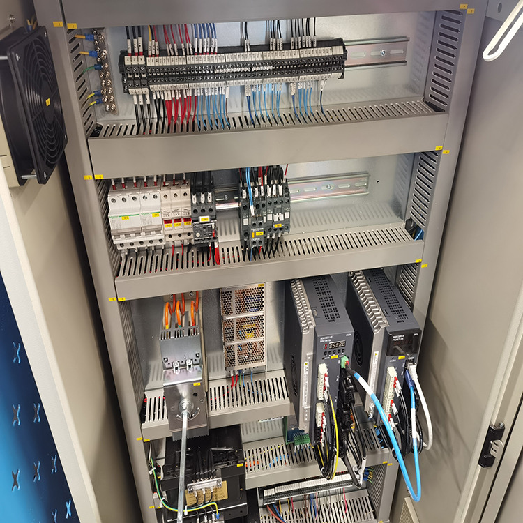 300t/4000 Hydraulic Press Brake Machine 300t/4000 Hidrolik Abkant Pres Makinası