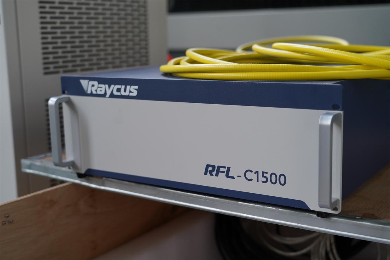 3015 4kw 1kw 2kw 3kw Stainless Steel Cnc Fiber Laser Cutting Machine 3015 4kw 1kw 2kw 3kw Paslanmaz Çelik Cnc Fiber Lazer Kesim Makinesi