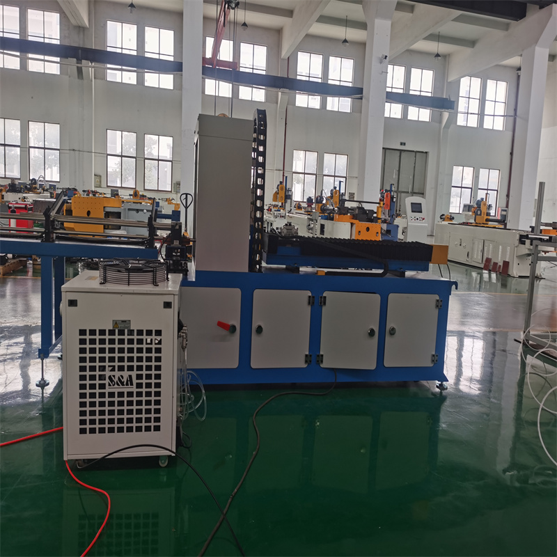 Metal Boru Karbon Sac Çelik için 3015 Fiber Lazer Kesim Makinesi