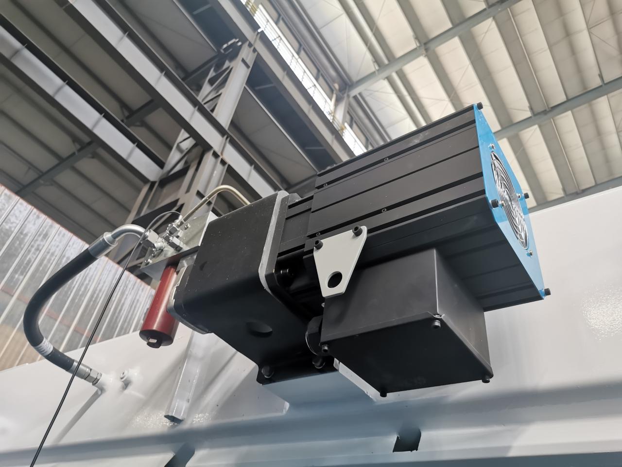 4 Axis Cnc Tandem Press Brake With Delem Da58t 2d Graphical Controller Delem Da58t 2d Grafik Kontrollü 4 Eksen Cnc Tandem Abkant Pres