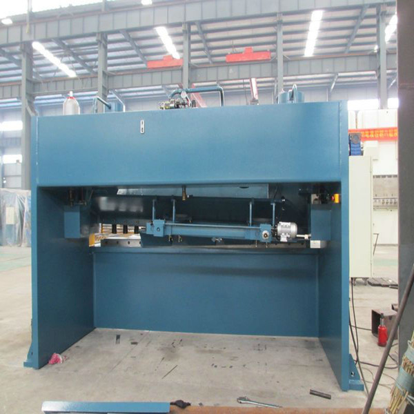 4mmx2500 Hydraulic Shearing Steel Plate Cutting Machinery Steel Plate Shear 4mmx2500 Hidrolik Kesme Çelik Levha Kesme Makinaları Çelik Levha Makas