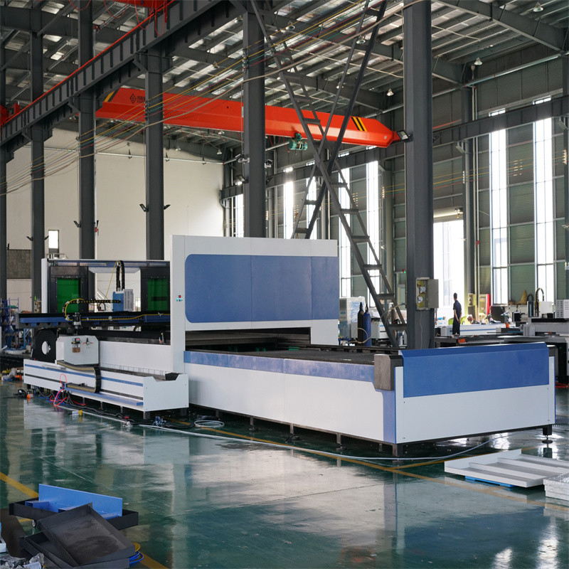 500W 1500W 4Kw Fiber Lazer Kesim Makinesi Sac Lazer Kesici 2000Watt 3kw