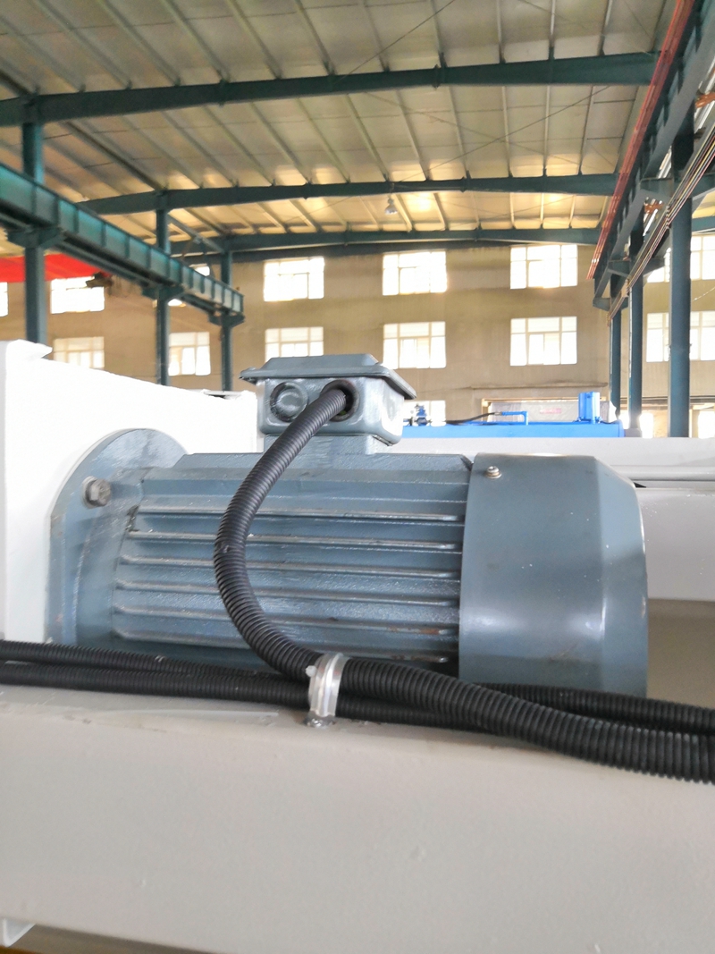 6mm Q11 Electric Sheet Plate Shearing Machine 8 Feet Sheet Metal Shearing Machine 6mm Q11 Elektrikli Sac Levha Kesme Makinesi 8 Feet Sac Kesme Makinesi