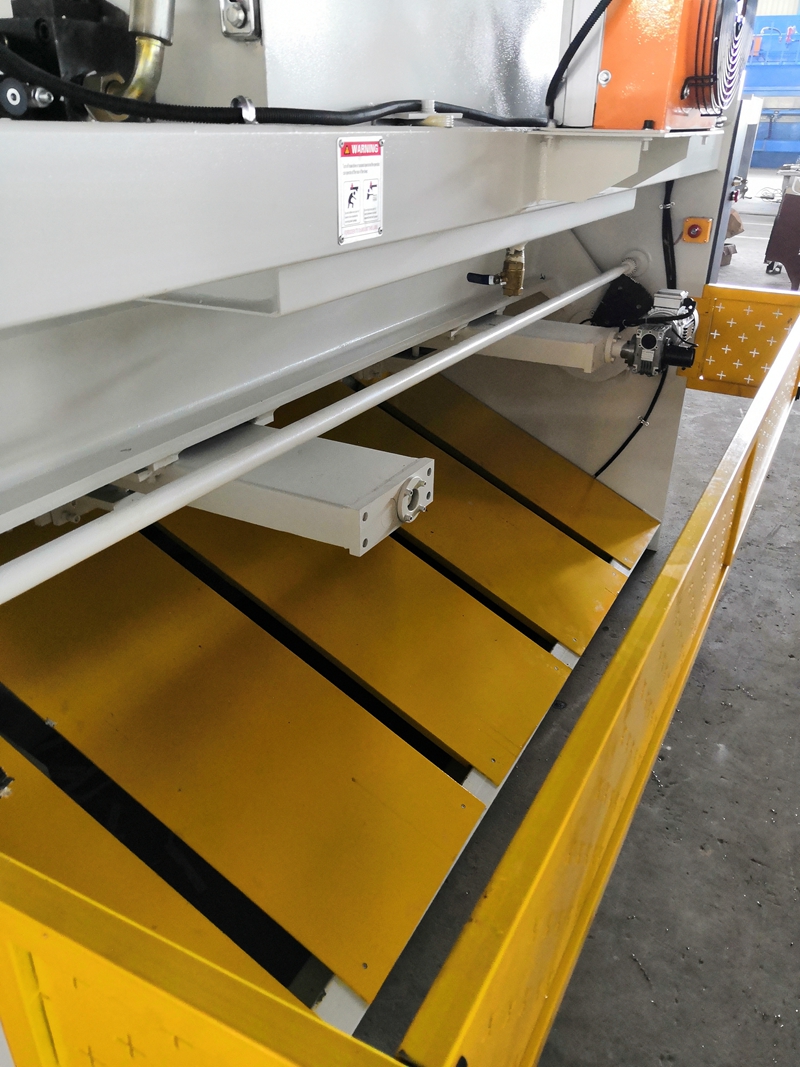 6mm Q11 Electric Sheet Plate Shearing Machine 8 Feet Sheet Metal Shearing Machine 6mm Q11 Elektrikli Sac Levha Kesme Makinesi 8 Feet Sac Kesme Makinesi