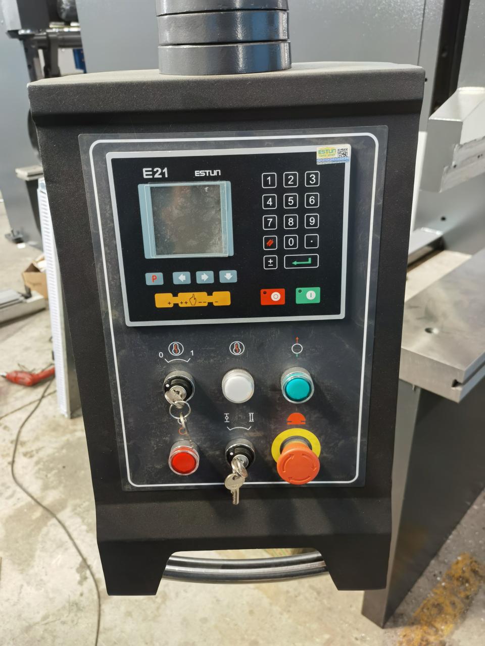 6x3200mm Paslanmaz Sac Kesme Makinası, Otomatik Sac Kesme Makinası