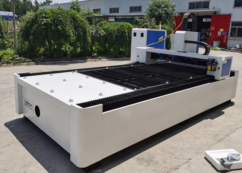8mm 10mm Carbon Steel Laser Cutter 1530 4020 Cnc Fiber Laser Cutting Machine 8mm 10mm Karbon Çelik Lazer Kesici 1530 4020 Cnc Fiber Lazer Kesim Makinesi