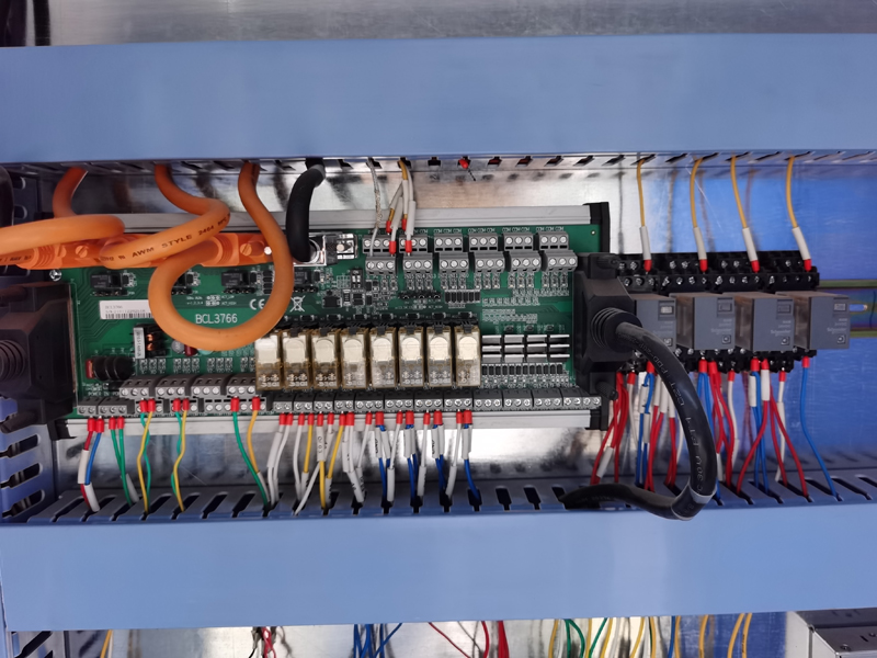 8mm 10mm Carbon Steel Laser Cutter 1530 4020 Cnc Fiber Laser Cutting Machine 8mm 10mm Karbon Çelik Lazer Kesici 1530 4020 Cnc Fiber Lazer Kesim Makinesi