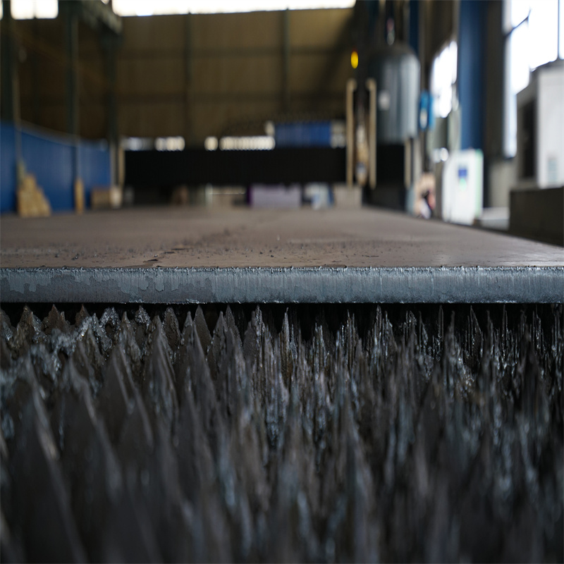 Çin Yüksek Kalite Ucuz 3kw Fiber Lazer Kesim Makinesi Fiyatı