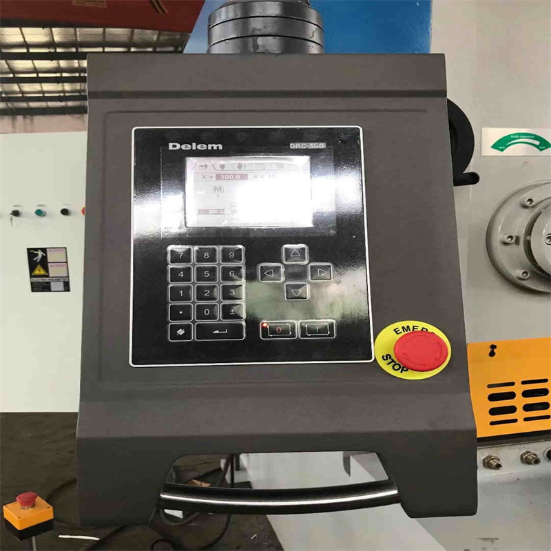 Metalik İşleme için Cnc Hidrolik Metal Levhalar Otomatik Giyotin Kesme Makinesi