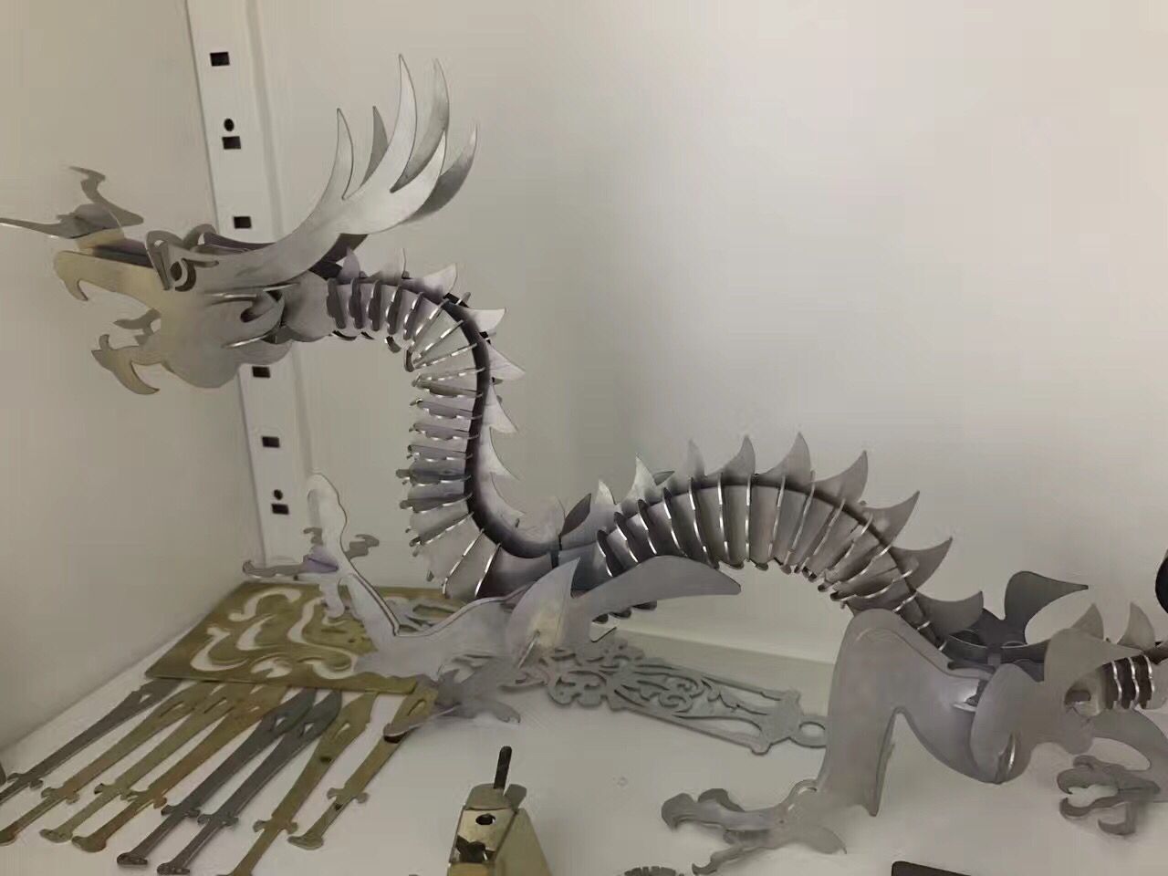 Cnc Fiber Lazer Metal Kesme Makinası 2000w Fiber Lazer Kesim Makinası