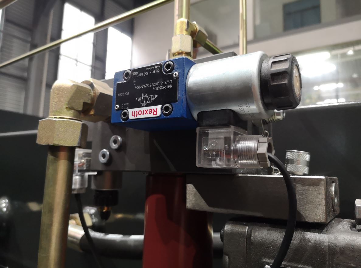 Delem Da66t 125 3+1 4+1 6+1 8+1 Cnc Hydraulic Press Brake For Metal Plate Bending Delem Da66t 125 3+1 4+1 6+1 8+1 Cnc Metal Plaka Bükme Pres Hidrolik Abkant