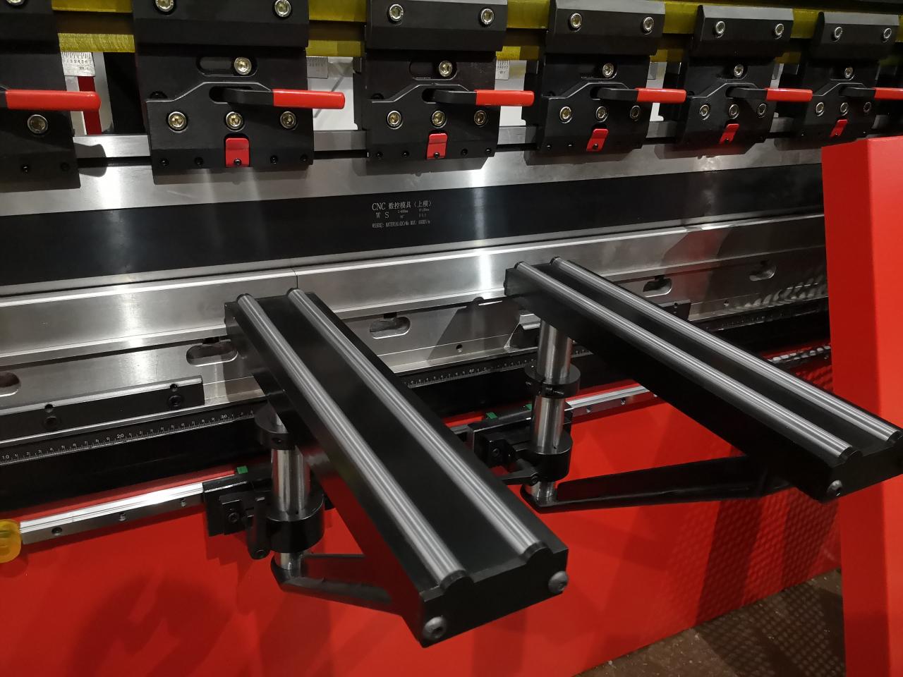 Delem Da66t 125 3+1 4+1 6+1 8+1 Cnc Hydraulic Press Brake For Metal Plate Bending Delem Da66t 125 3+1 4+1 6+1 8+1 Cnc Metal Plaka Bükme Pres Hidrolik Abkant