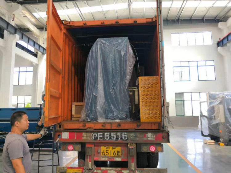 Economic Single Double Worktable Cnc Sheet Metal Fiber Laser Cutting Machine Ekonomik Tek Çift Çalışma Tezgahı Cnc Sac Fiber Lazer Kesim Makinesi