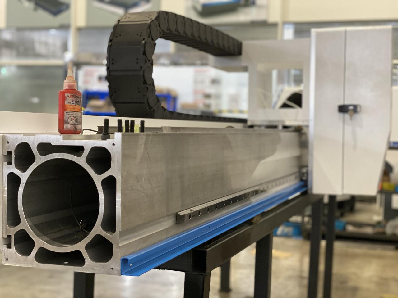 Fiber Lazer Kesim Makinesi Masterline 8kw, 4000x2000mm, Ipg Lazer Kaynağı ile