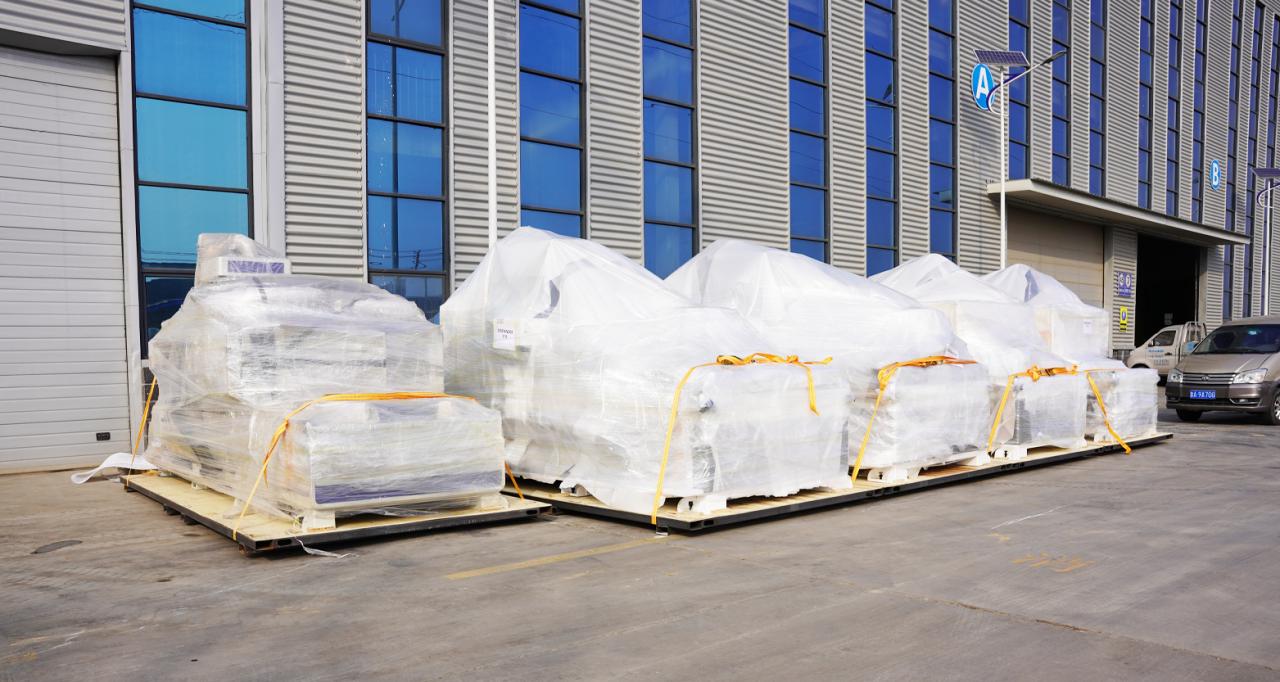 Laser Source 2000w 3000w Fiber Laser Cutting Machine Lazer Kaynağı 2000w 3000w Fiber Lazer Kesim Makinesi