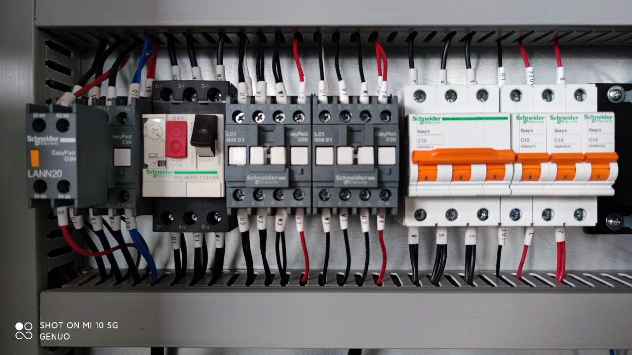 Qc11k Hydraulic Shear Machine And Guillotine Shearing Machine For Sheet Metal Cutting Sac Kesme için Qc11k Hidrolik Makas Makinesi ve Giyotin Kesme Makinesi