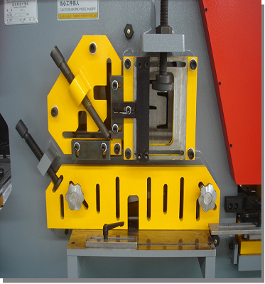 Steel Plate Angle Cutting Punching Notching Machine Hydraulic Ironworker For Sale Satılık Çelik Levha Açı Kesme Delme Çentik Makinası Hidrolik Demirci