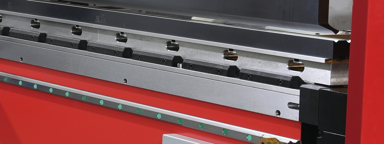 Steel Sheet Aluminum Bending Hydraulic Press Brake Machine Sac Alüminyum Bükme Hidrolik Abkant Pres Makinası