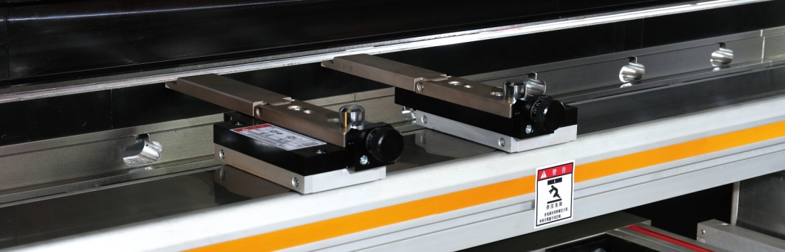 Steel Sheet Aluminum Bending Hydraulic Press Brake Machine Sac Alüminyum Bükme Hidrolik Abkant Pres Makinası