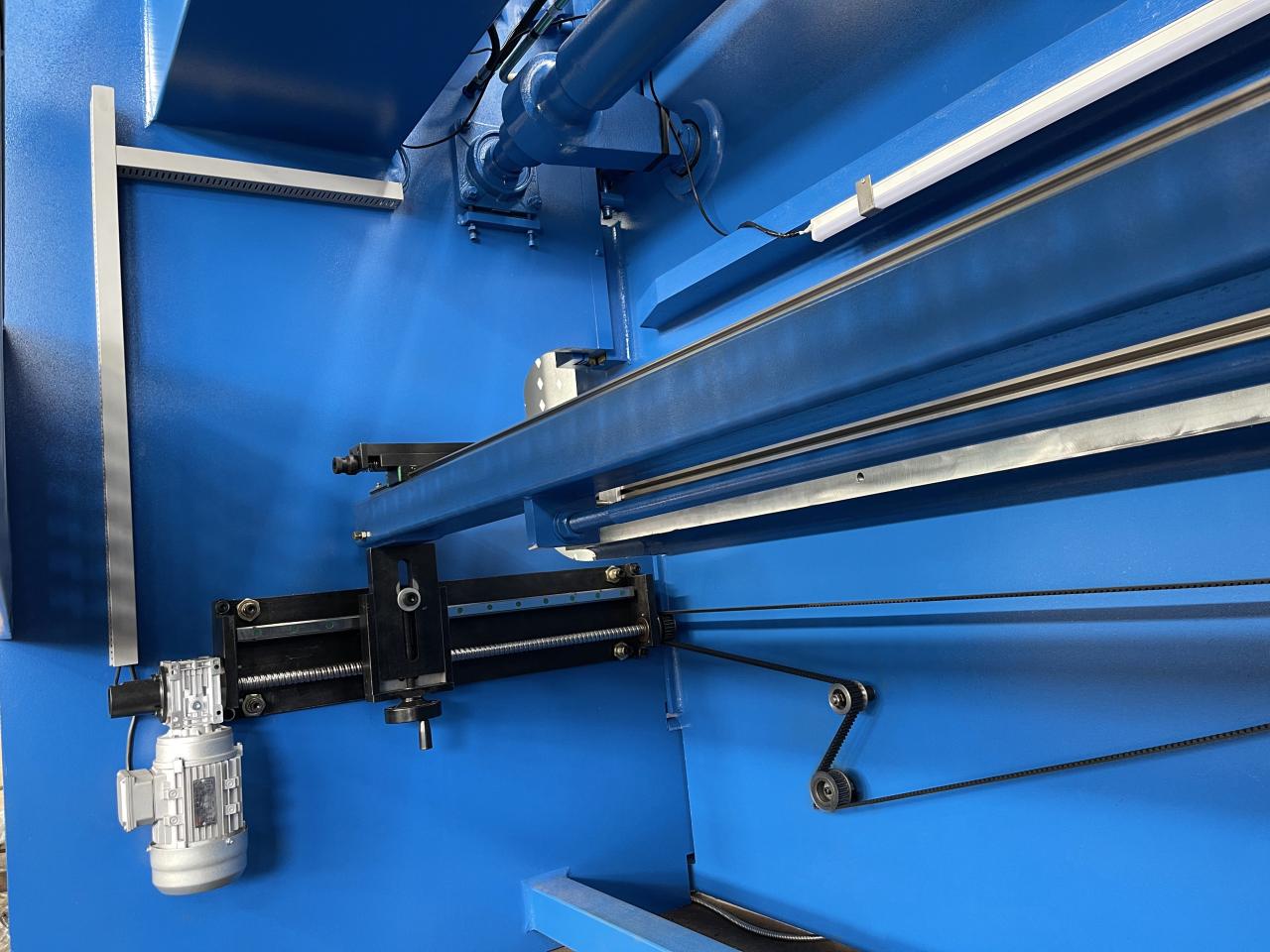 Wc67k-400T Cnc Plc Manual Sheet Bending Machine Hydraulic Nc Press Brake Machine Wc67k-400T Cnc Plc Manuel Sac Bükme Makinası Hidrolik Nc Abkant Pres Makinası