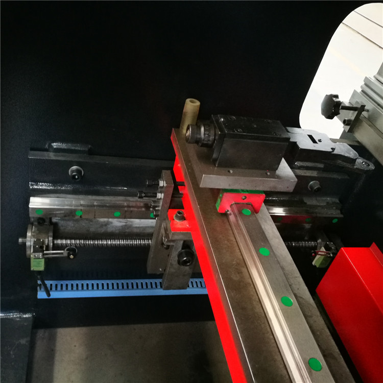 Wc67y-160 4000 Hydraulic Press Brake Cnc Metal Bending Machine For 4000mm Width Steel 4000mm Genişlik Çelik için Wc67y-160 4000 Hidrolik Abkant Cnc Metal Bükme Makinesi